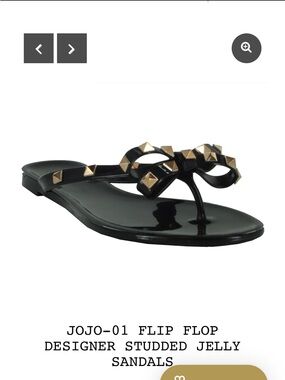 New In Box Wild Diva Gold Studded Jelly Flip Flop Sz 8